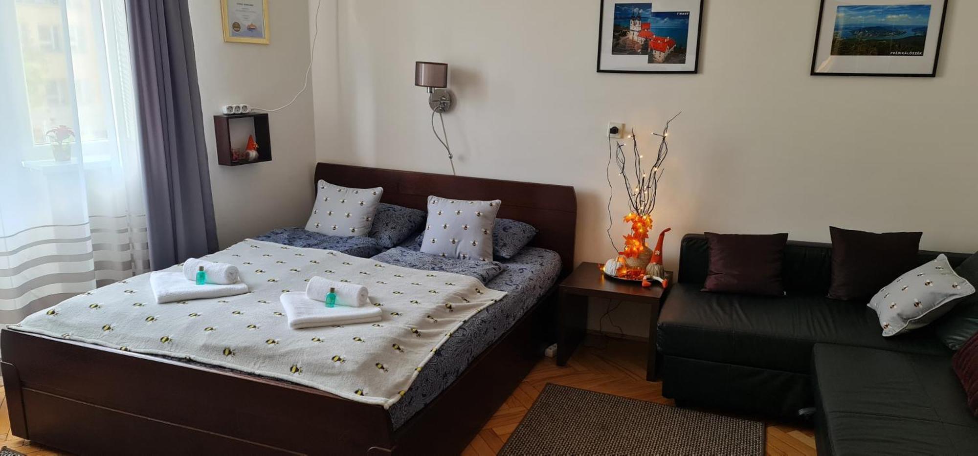Bumblebee Apartment With Ac Boedapest Buitenkant foto